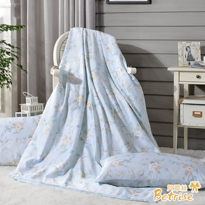 【Betrise】Green Flower | Upgraded graphene moisture-wicking Tencel cotton quilt/150x180cm (Add more to get the same style cotton pillowcase x2) [LY SHIN BEDDING]