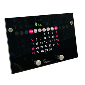 [生活裡的笑容設計股份有限公司]O'day分得出週六日‧萬年桌曆 | 手機支架款 -黑色周日起始款