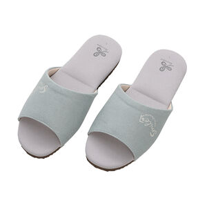 Indoor slippers