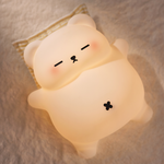 [發現美麗]打呼熊夜燈 肚子會動 柔軟矽膠 打呼聲 定時關燈 呼吸 TYPE-C 充電 大尺寸 燈光可調 音量可調 18*16.5cm, , large