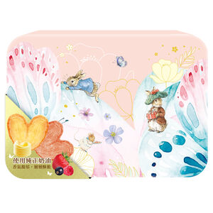 Peter Rabbit Cream Butterfly Crisp