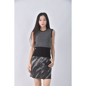 (XS（含）以下) miu miu無袖黑色上衣二手衣