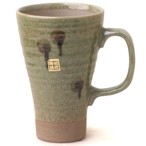 [豐名日本餐具] 5.0"高馬克杯 棕點綠釉兵付 / C05MG0-18