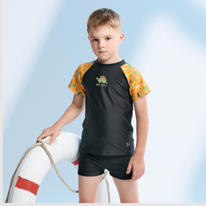 莫妮娜 台灣製 兒童 短袖二件式防曬泳裝 恐龍黃 男女童皆適穿