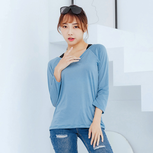 【NEONER】Ultra-Light Cooling 3/4 Sleeve Top – White (Slim Fit, Stretchy)