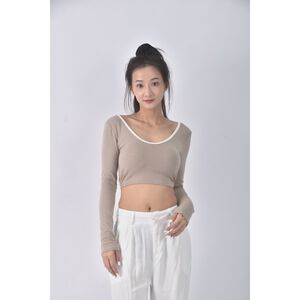 (S) 【安于晴Charlene私服】質感修身短版露背杏色長袖上衣二手衣