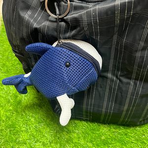 【可愛造型 可機洗 透氣抗菌】鯨魚 鑰匙包 零錢包 吊飾 鑰匙圈吊飾 禮物 交換禮物 包包吊飾【加贈購物袋顏色隨機】