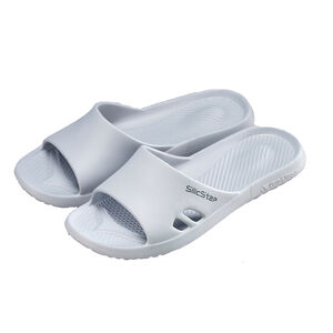 Indoor slippers