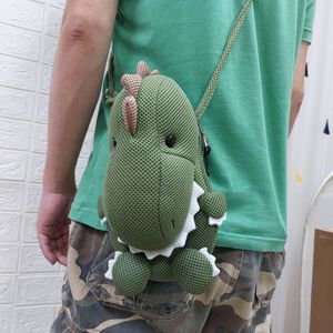 【生活好室】斜背包 手機包 側背包 白牙龍 恐龍斜背包 後背包 造型背包 女生背包 肩背包 交換禮物 生日禮物 禮物