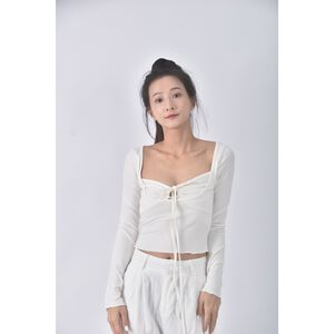 (S) 【安于晴Charlene私服】質感修身短版假兩件白色長袖上衣二手衣