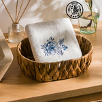 【SOLO歐洲家居】LCW Home 土耳其製 50x80cm 典雅藍瓷花刺繡棉質毛巾 100%純棉 超吸水, , large