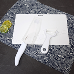 【KYOCERA京瓷】40週年限量版 抗菌陶瓷刀 削皮器 砧板 黑刀 黑刃 白刀 白刃 超值三件組-(刀刃14cm)-任選色, , large