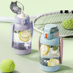 【TKK】美國進口Tritan 獵鷹 手提+背帶 直飲大容量 運動水壺1200ML(附背帶)-青海藍, , large