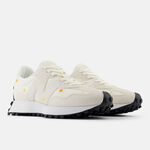 Kixpress-New Balance 327 女 運動休閒鞋 復古鞋 舒適 穿搭 小花 杏色 [WS327DCA], , large