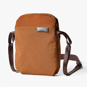 Bellroy 城市斜背包 側背包 小包 收納隔層-青銅棕
