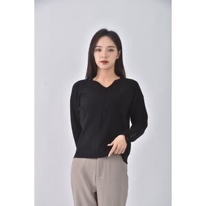 (XL) 質感造型領口黑色長袖上衣二手衣