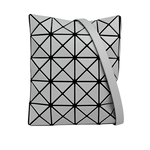 ISSEY MIYAKE BAO BAO Prism 5x4 霧面斜背包/淺灰色, , large