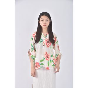 (S) yumi kim質感花卉白色長袖上衣二手衣