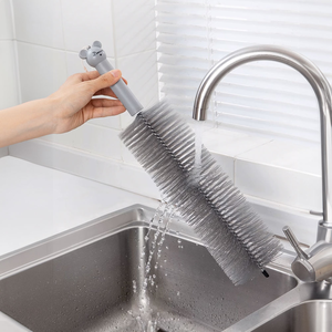 fan-cleaning-brush