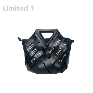 Design woven handbag black (M)