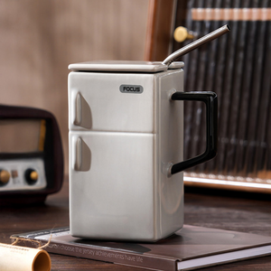 retro-fridge-ceramic-mug
