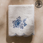 【SOLO歐洲家居】LCW Home 土耳其製 50x80cm 典雅藍瓷花刺繡棉質毛巾 100%純棉 超吸水, , large