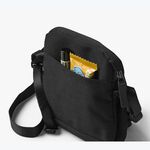 Bellroy 城市斜背包 側背包 小包 收納隔層(黑色), , large
