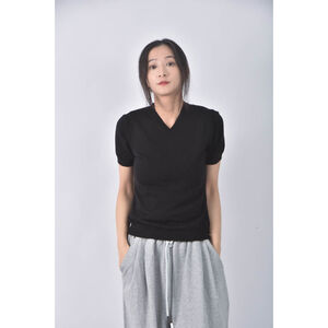 (XS（含）以下) burberryv領黑色短袖上衣二手衣