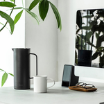 【日本孔雀Peacock】Living Pot 時尚保溫壺 不鏽鋼水壺 桌上壺 1.0L-亮紅色, , large