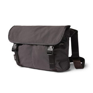 Bellroy 隨身斜背包12L 旅行包 側背包 筆電包 禮物 送禮 推薦(炭灰色)BHMB-BKR-243