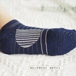 [凱美棉業]《感恩回饋》12雙組 隨機出色 MIT台灣製 男版薄款抗菌消臭止滑機能襪 細線條紋款 25-28cm, , large