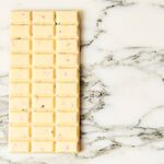 White chocolate with strawberry and blueberry, , large