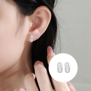 S999純銀甜姐兒酷酷風貝珠鑲鑽耳釘款耳環附馬卡收納盒