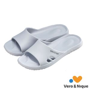 Indoor slippers
