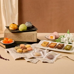 【冊子過年禮盒】彩鳥飛悅三層禮盒(綜合千層酥12入&金磚甜點餅乾), , large