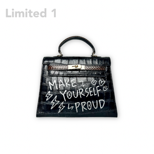Shoulder-carryable imitation snakeskin painted bag black (L)