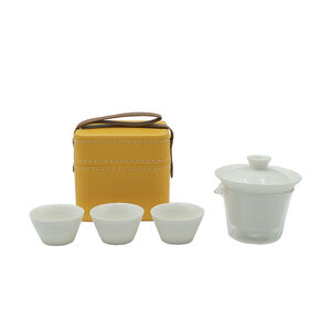 Travel tea set