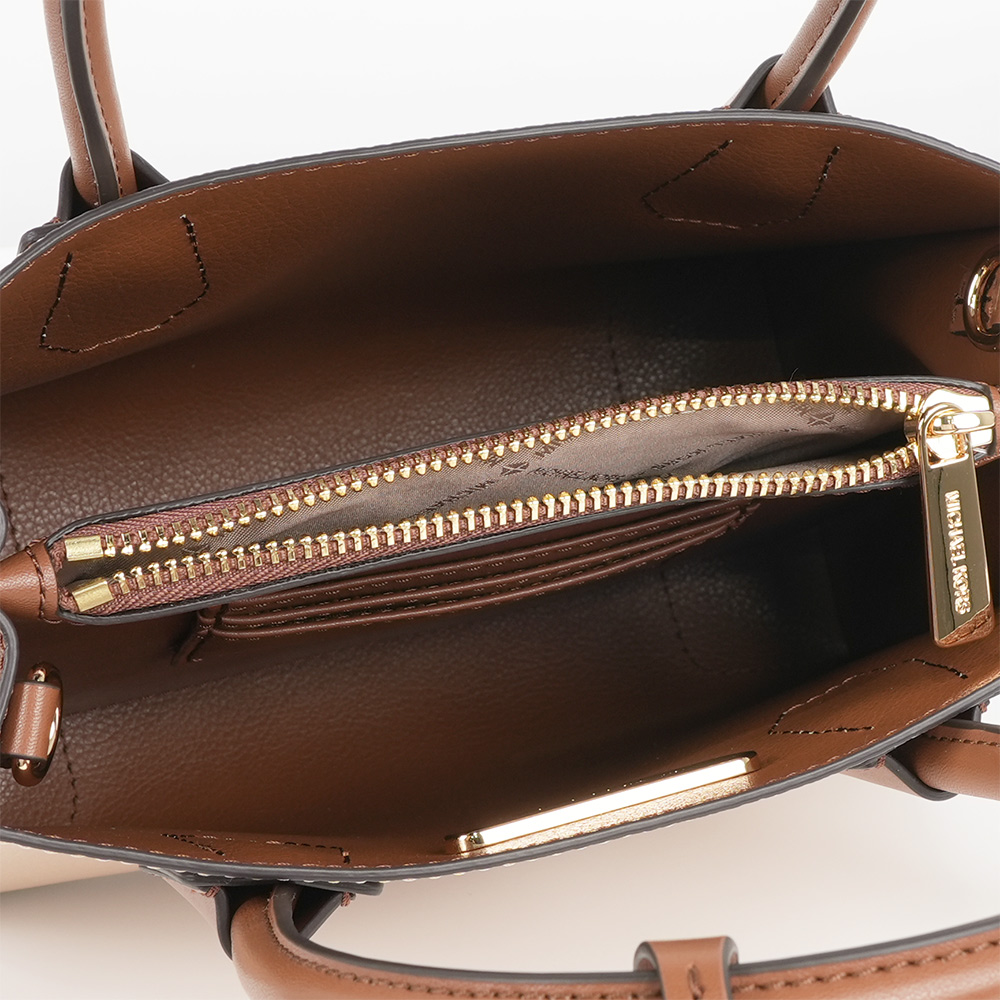 Michael Kors Mercer Logo 吊飾粒紋皮革中型二用包(粉膚/焦糖), , large