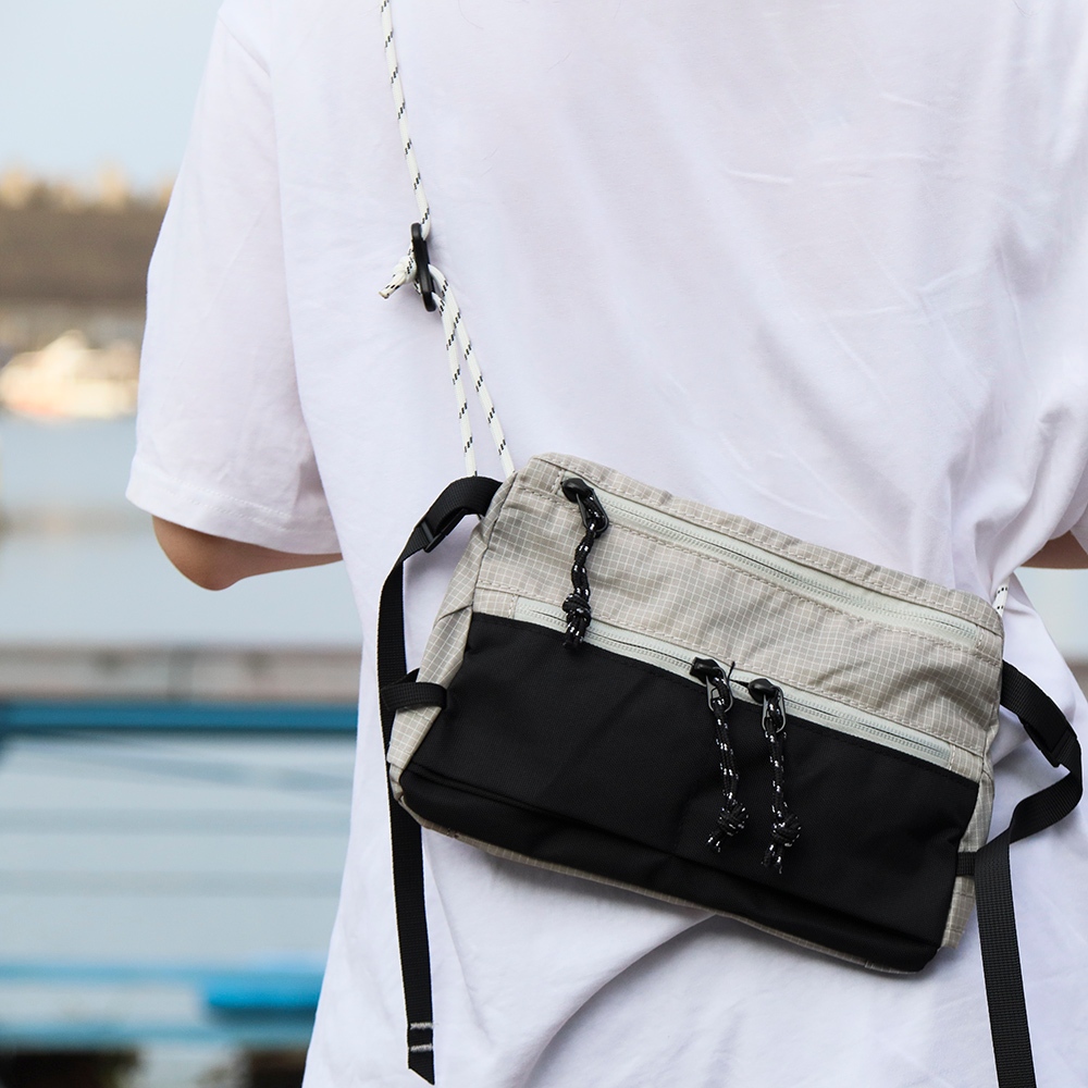 【MQ】輕量戶外斜跨包-淺藍色 登山 小包 斜背包 防潑水格子布 輕量戶外 登山前掛包, , large