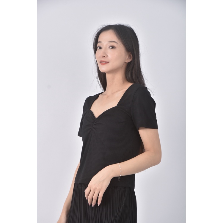 (M) air space質感坑紋黑色短袖上衣二手衣, , large