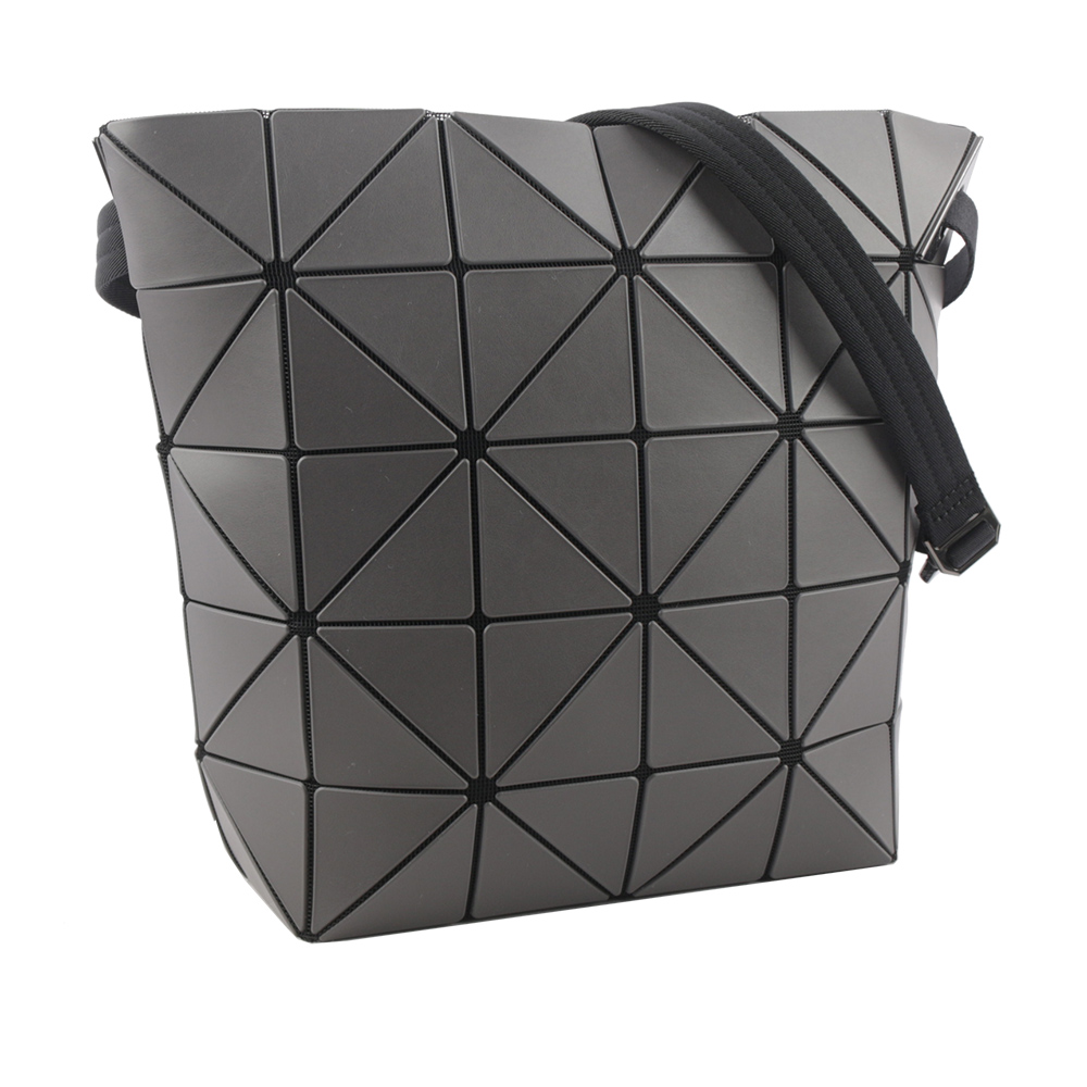 ISSEY MIYAKE Blocky 霧面可調背帶多用肩背包/炭灰色, , large