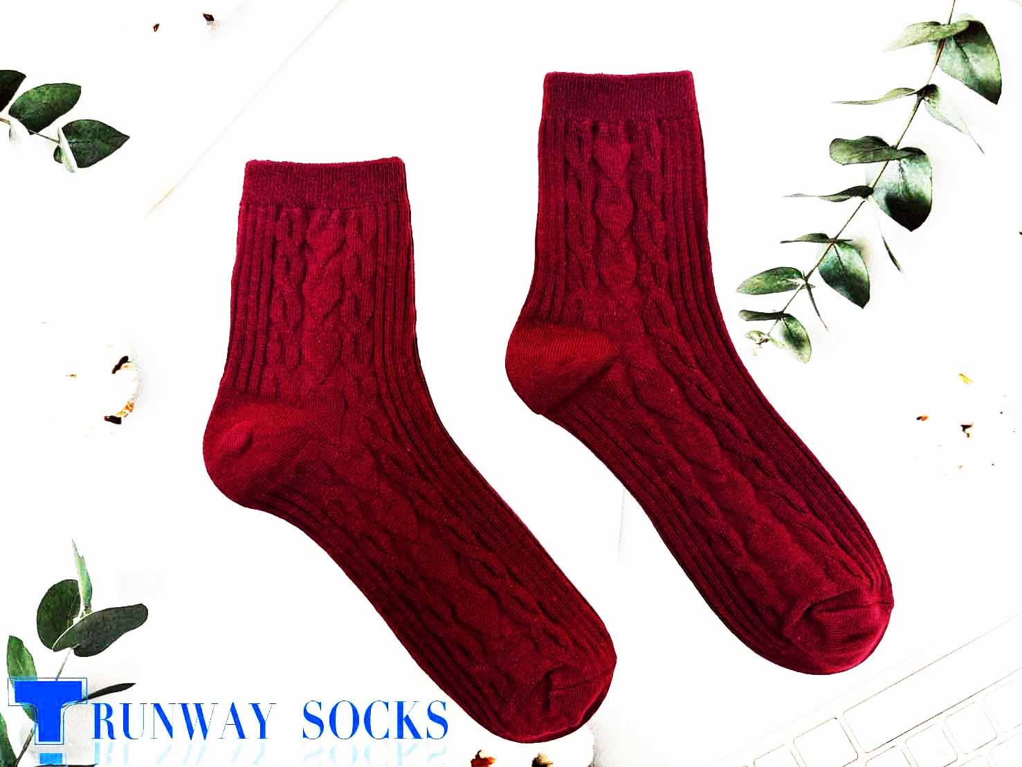 【RUNWAY】《RUNWAY SOCKS》Japanese Style Trendy Short Socks – Double Cylinder 1/2 Crew Socks with Heart Jacquard Design – Casual & Sporty – Burgundy – Women’s – 1 Pair, , large