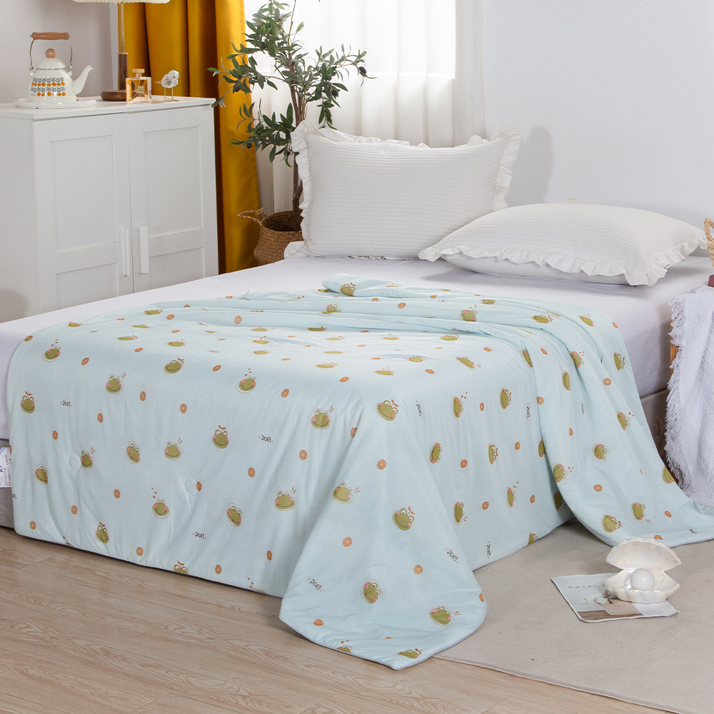 【FOCA】Rainy Season Little Frog | Cool Antibacterial Silver Ion Anti-Stumbling Cooling Yarn Ice Cream Quilt/Four Seasons Quilt 150x200cm, , large