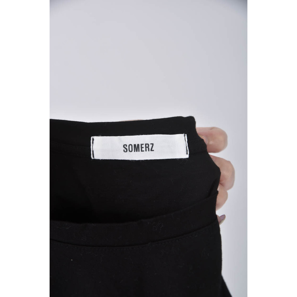 (S) 【粿粿私服】somerz黑色短袖上衣二手衣, , large