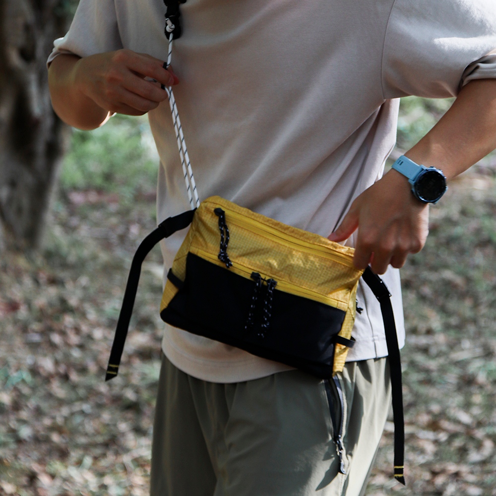 【MQ】輕量戶外斜跨包-淺藍色 登山 小包 斜背包 防潑水格子布 輕量戶外 登山前掛包, , large