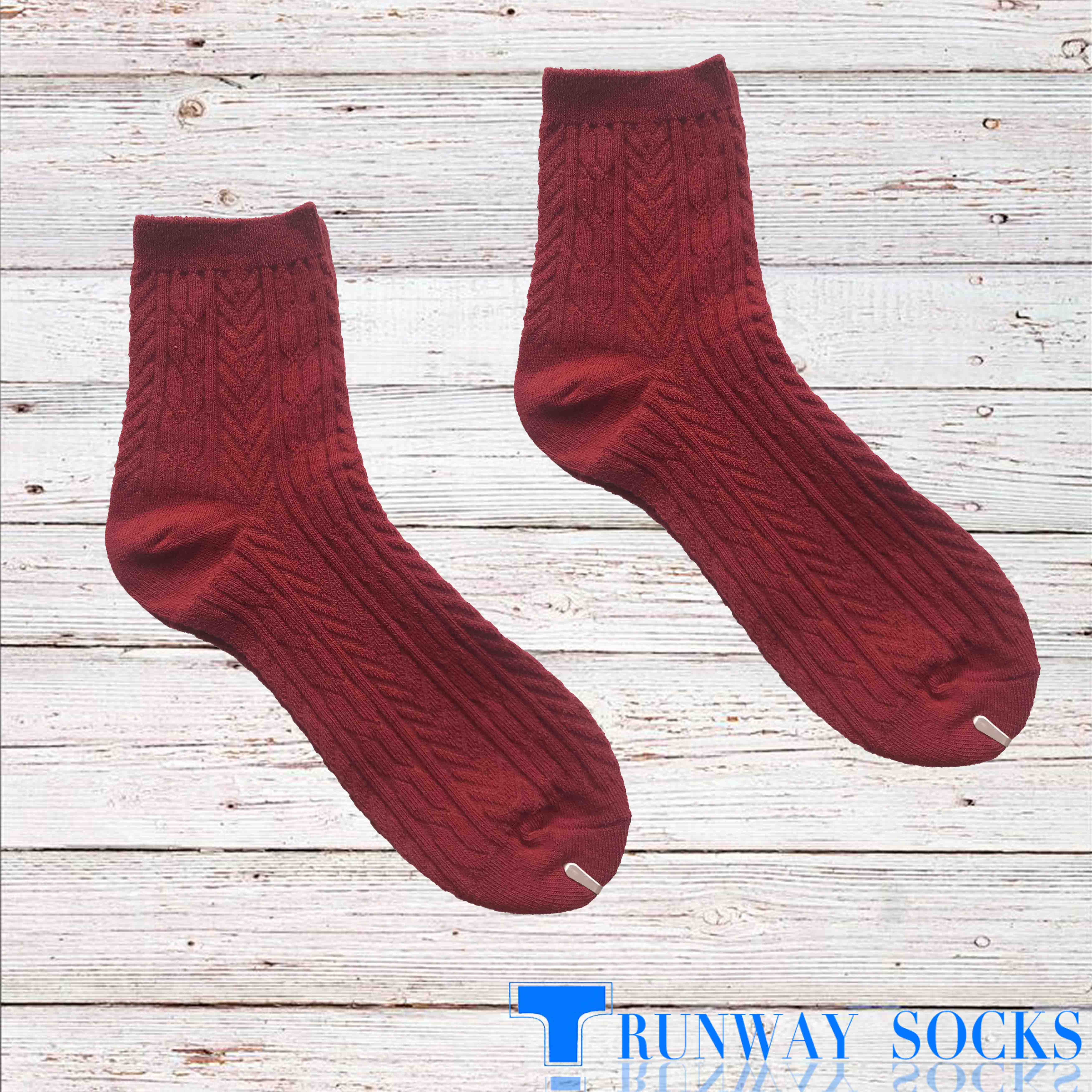 【伸展台】《RUNWAY SOCKS》熱銷 日系 流行短襪 雙針筒技術 復古緹花設計 酒紅色 1雙入, , large
