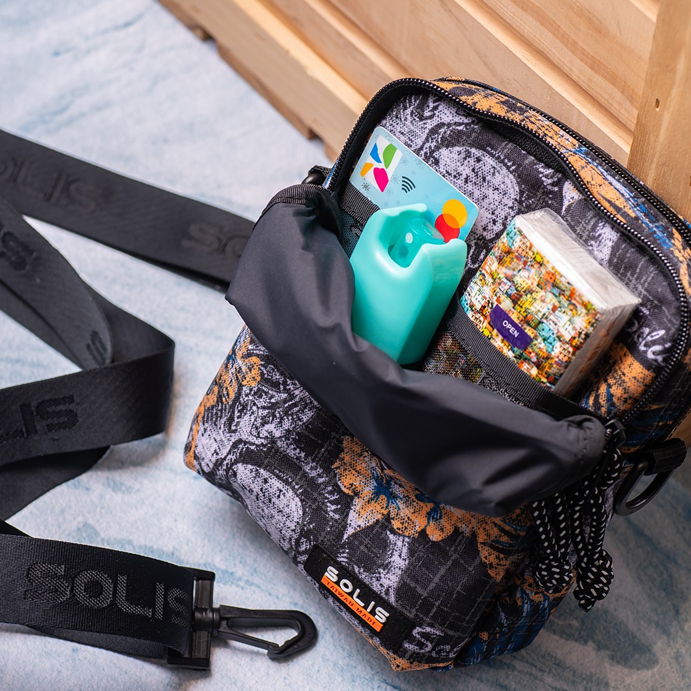 SOLIS 反光骷髏系列旅行隨身側背小包-沙石黑, , large