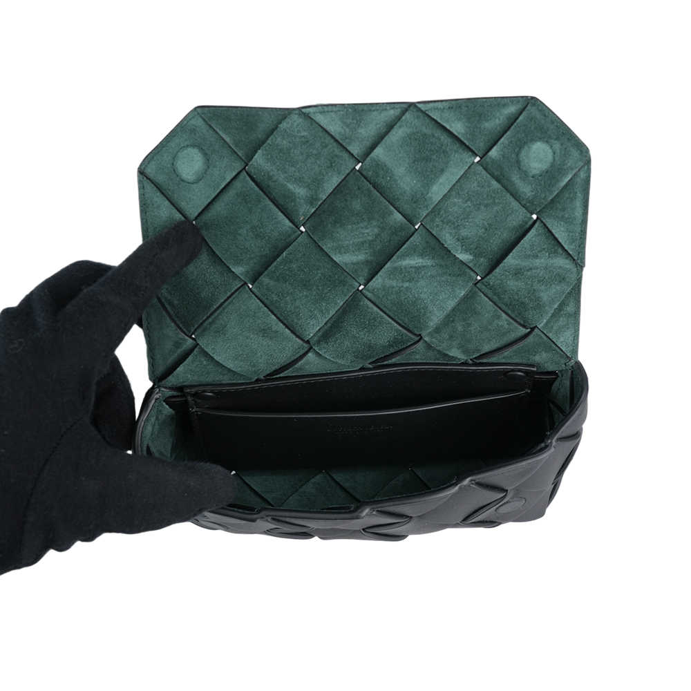 BOTTEGA VENETA Diago 平滑小牛皮編織翻蓋胸口包/腰包/黑色, , large