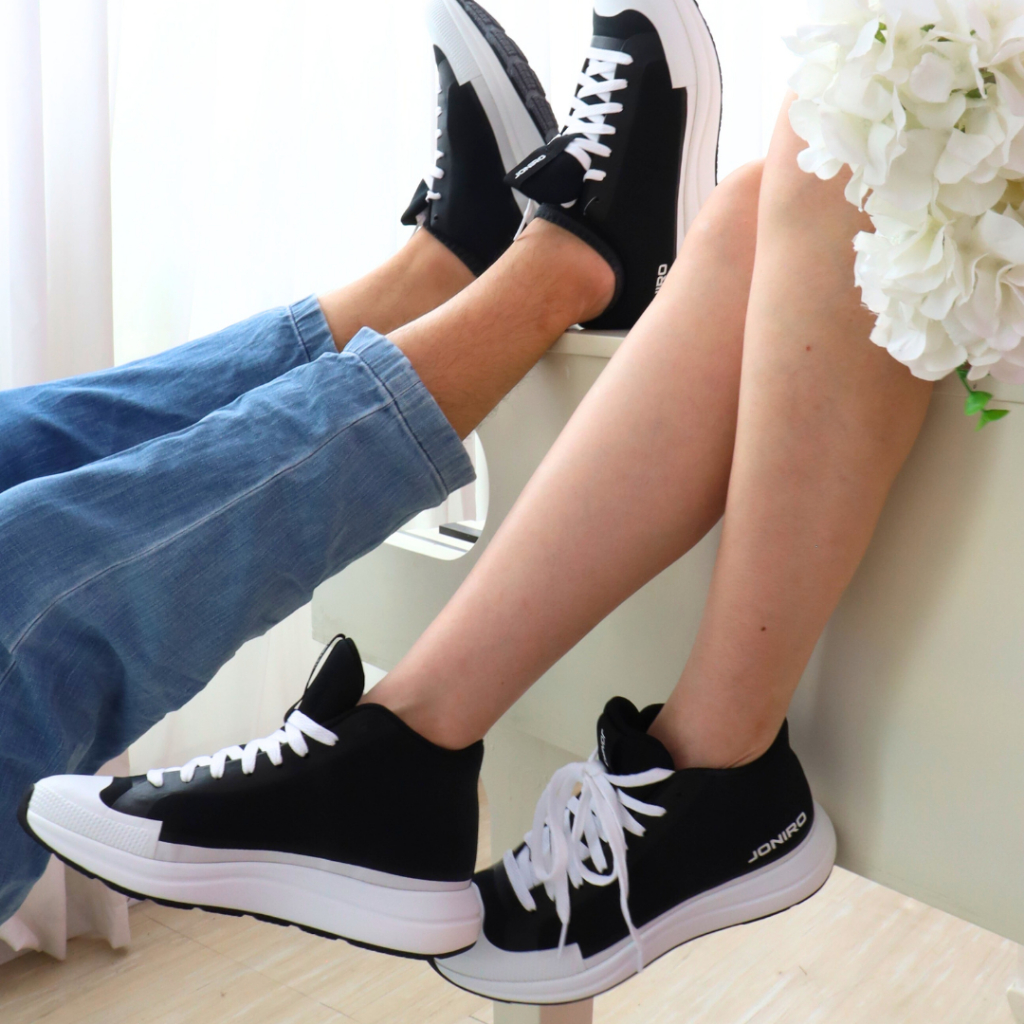 【JONIRO】MIT台灣製造 Fly Out 帆人鞋_極限黑 帆布鞋 穿搭 黑鞋 運動 休閒 學生(男女款), , large
