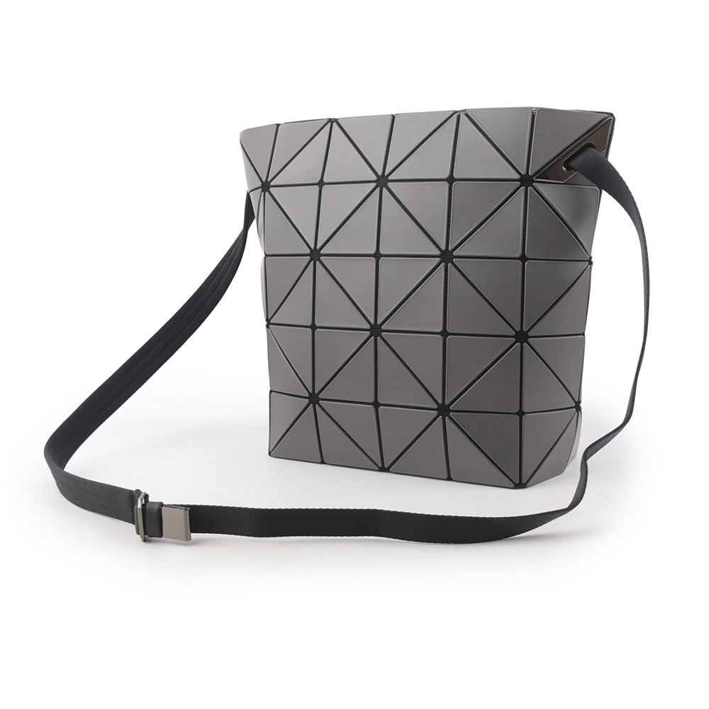 ISSEY MIYAKE Blocky 霧面可調背帶多用肩背包/炭灰色, , large